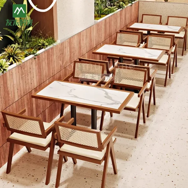 商用餐厅桌椅套装 (1)