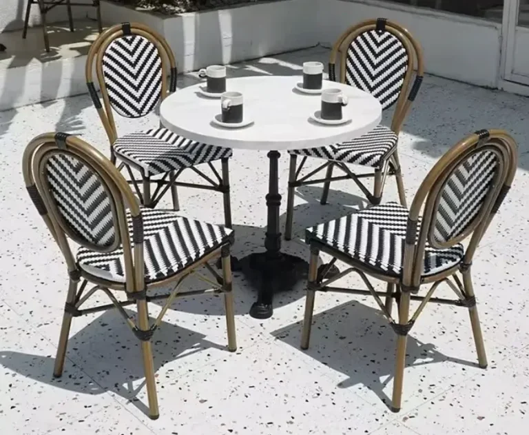 how to choose outdoor furniture for hotel and resort