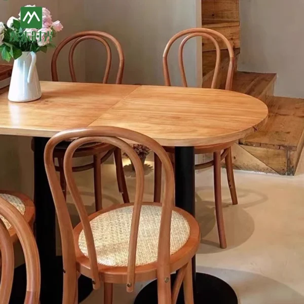Wholesale Warm-style Cafe Tables and Chairs in Bulk.