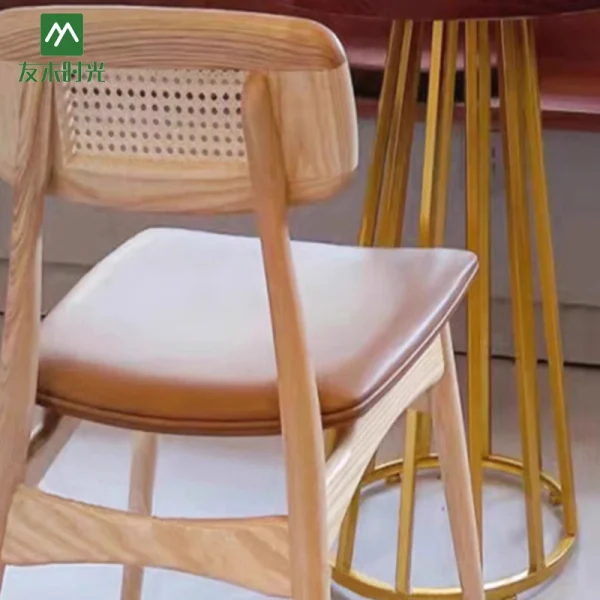 Wholesale Modern and Minimalist Tables and Chairs for Cafes and Restaurants