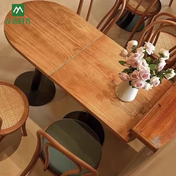 Wholesale Warm-style Cafe Tables and Chairs in Bulk.