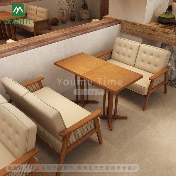 Modern coffee shop solid wood table and chair set, casual negotiation area with woven rattan chairs.