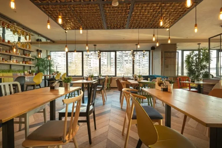 Why Saving Money on Restaurant Furniture Ends Up Being More Expensive?