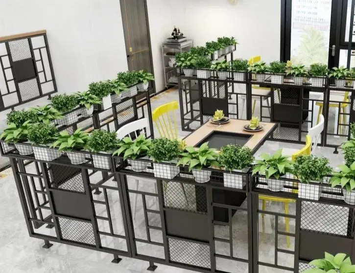 complex restaurant partitions