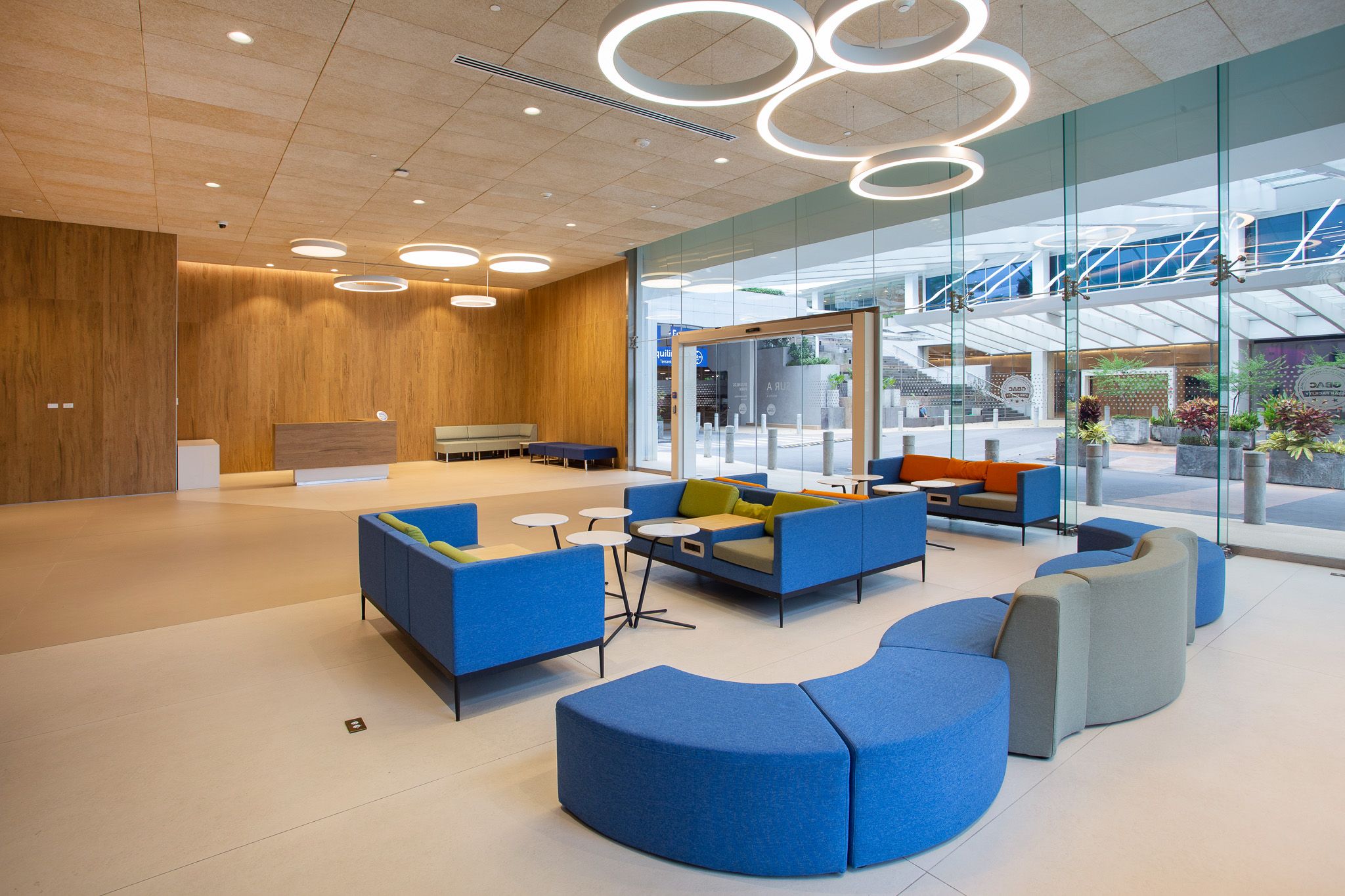 how to choose commercial lobby furniture by applications