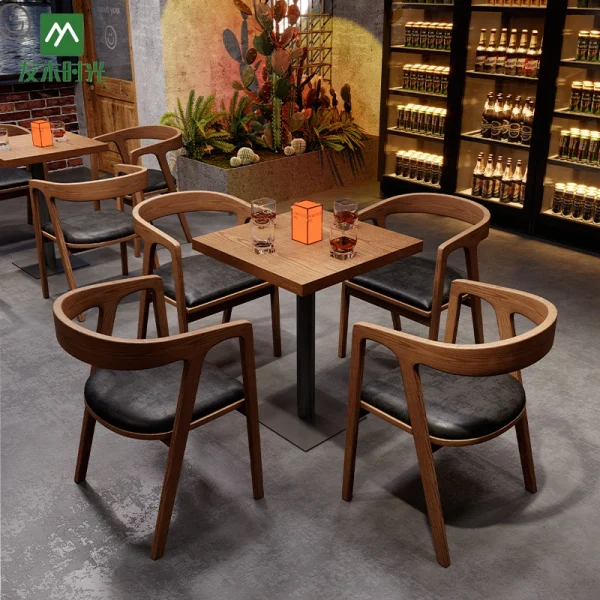 Retro Solid Wood Table and Chair Sets for Pubs, Cafes, and Restaurants