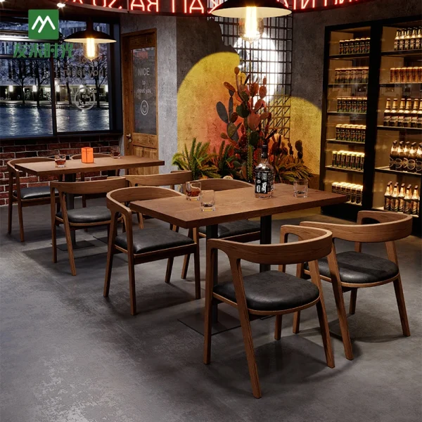 Retro Solid Wood Table and Chair Sets for Pubs, Cafes, and Restaurants