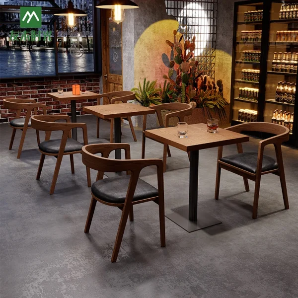 Retro Solid Wood Table and Chair Sets for Pubs, Cafes, and Restaurants
