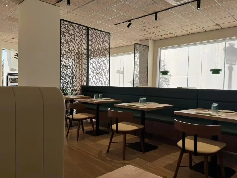 restaurant furniture (1)
