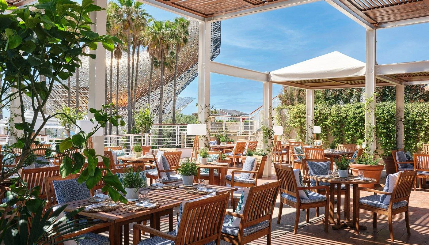 teak outdoor restaurant furniture